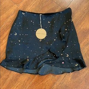 NWT Star and Moon Print Satin Skirt ✨